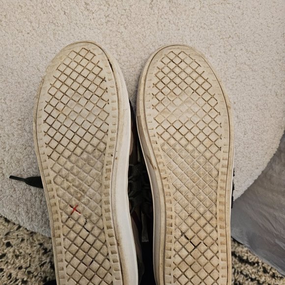 Sneaker - Picture 5 of 5